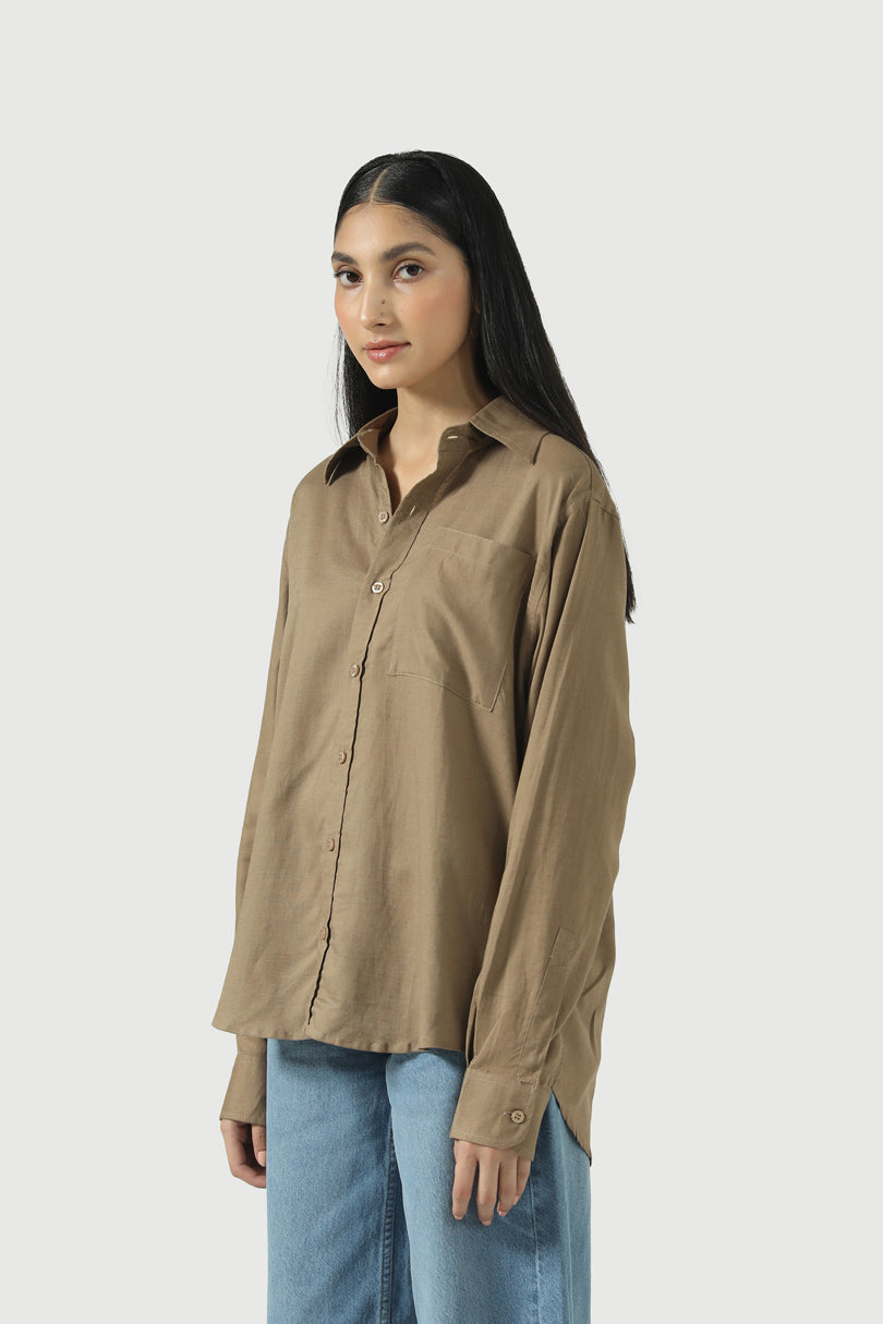 OVERSIZED BUTTON DOWN SHIRT