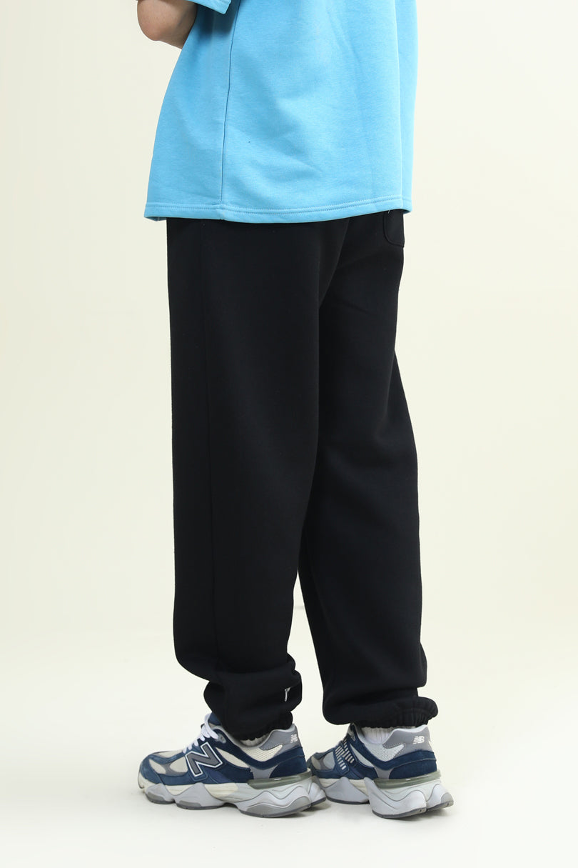 JOGGER PANTS