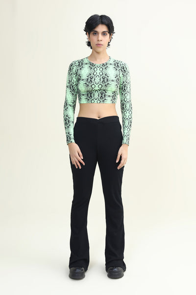 V WAISTED FLAIR BOTTOM