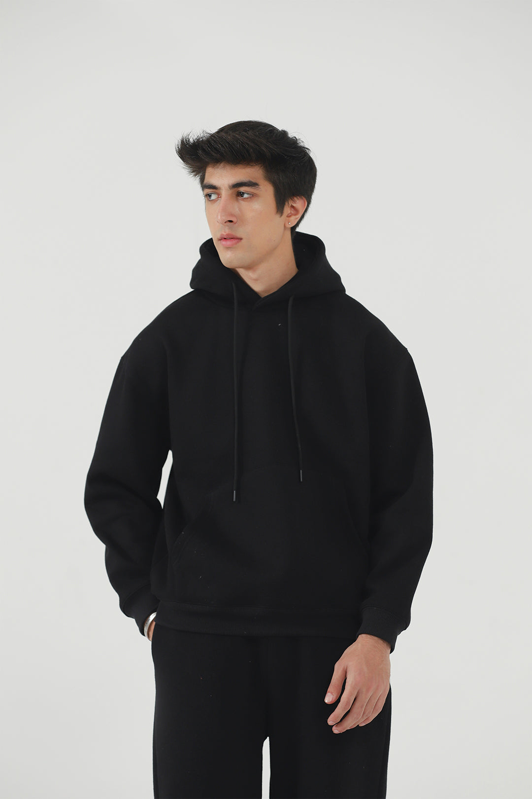 BASIC OVERSIZED HOODIE