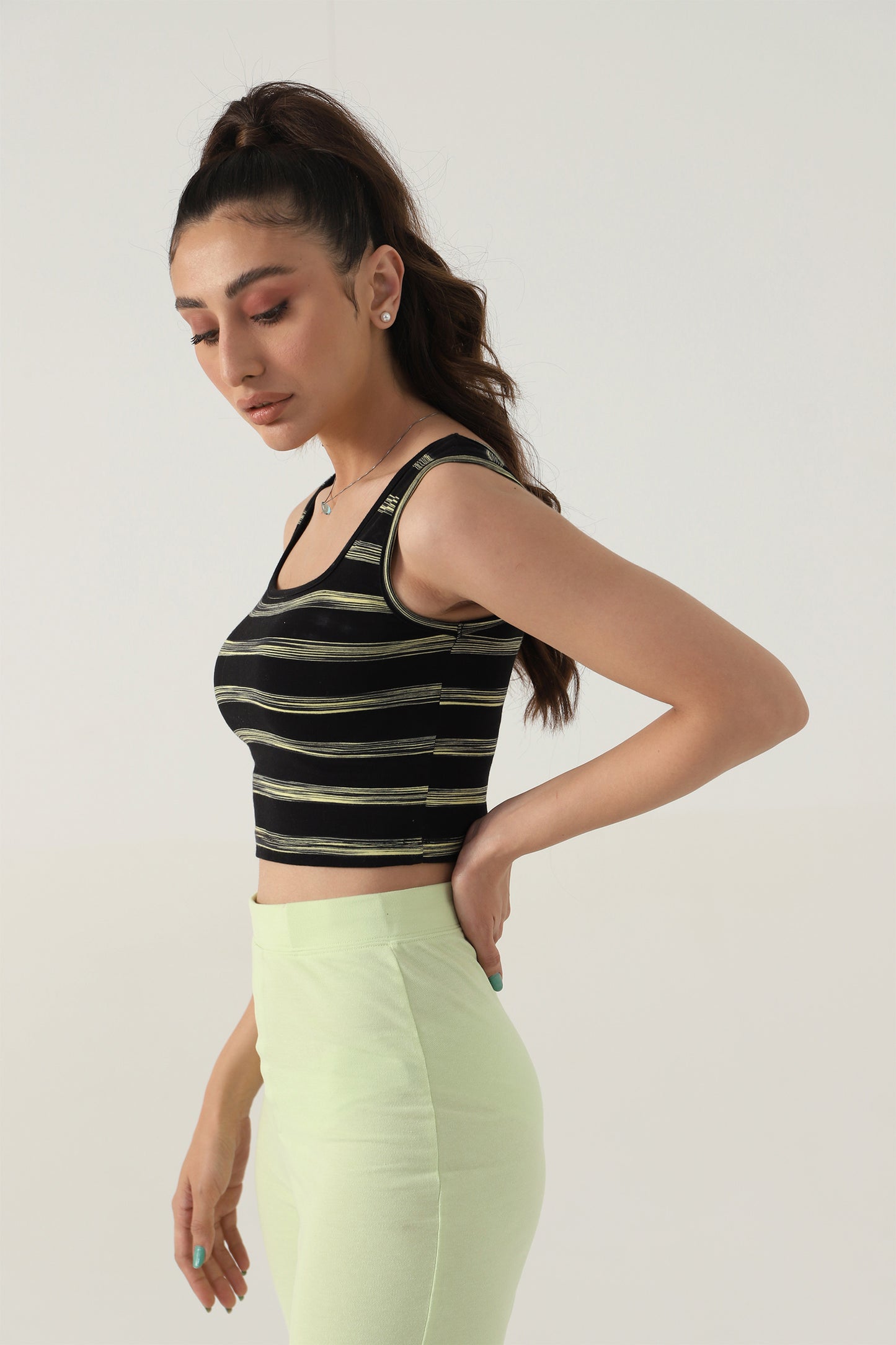 STRIPPED CROPPED TOP